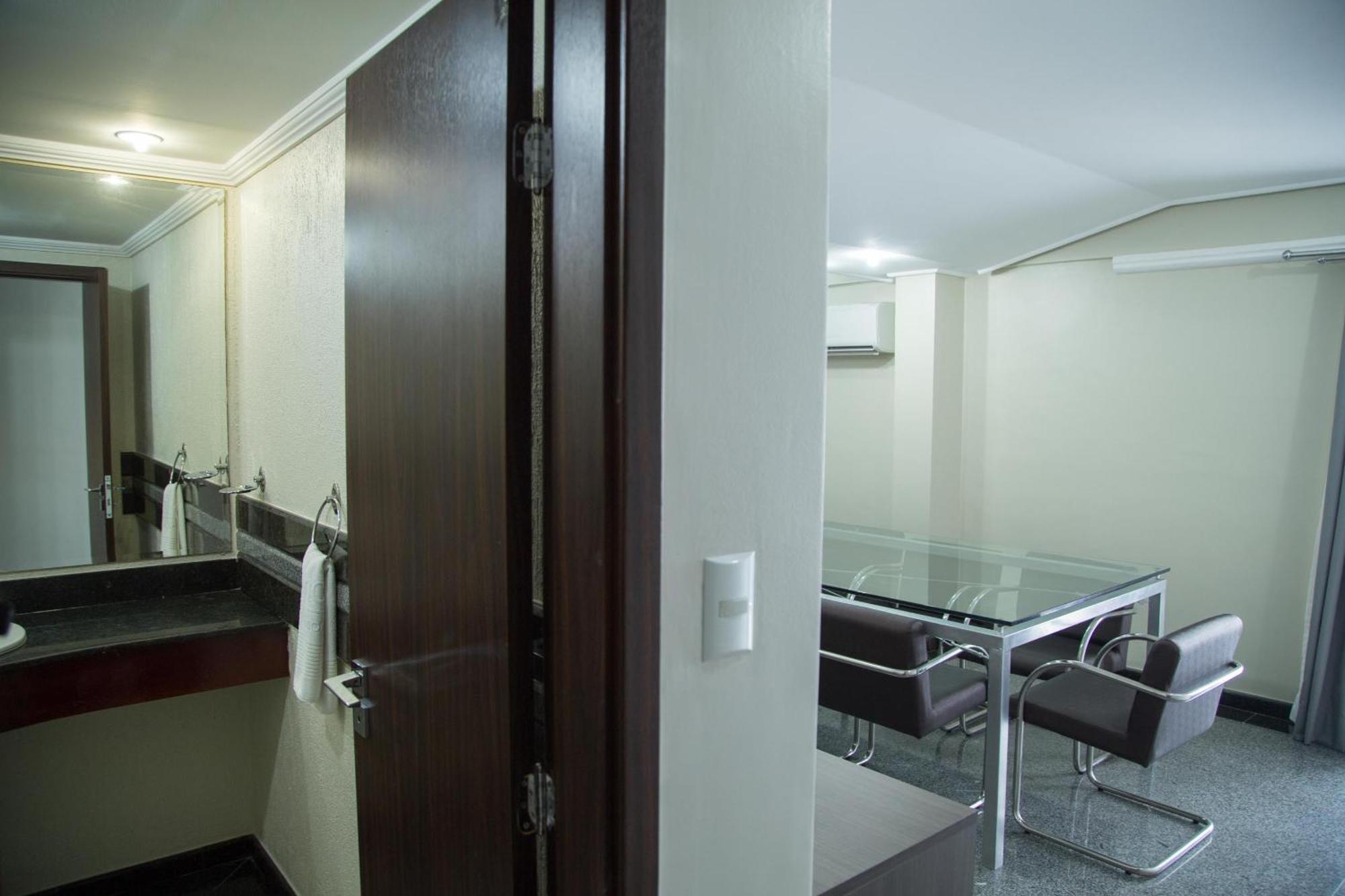 Da Vinci Hotel & Conventions Nin Phòng bức ảnh
